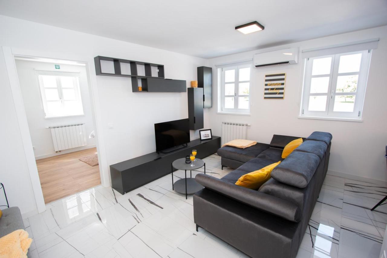 Apartmani Kac Karlovac Exterior foto