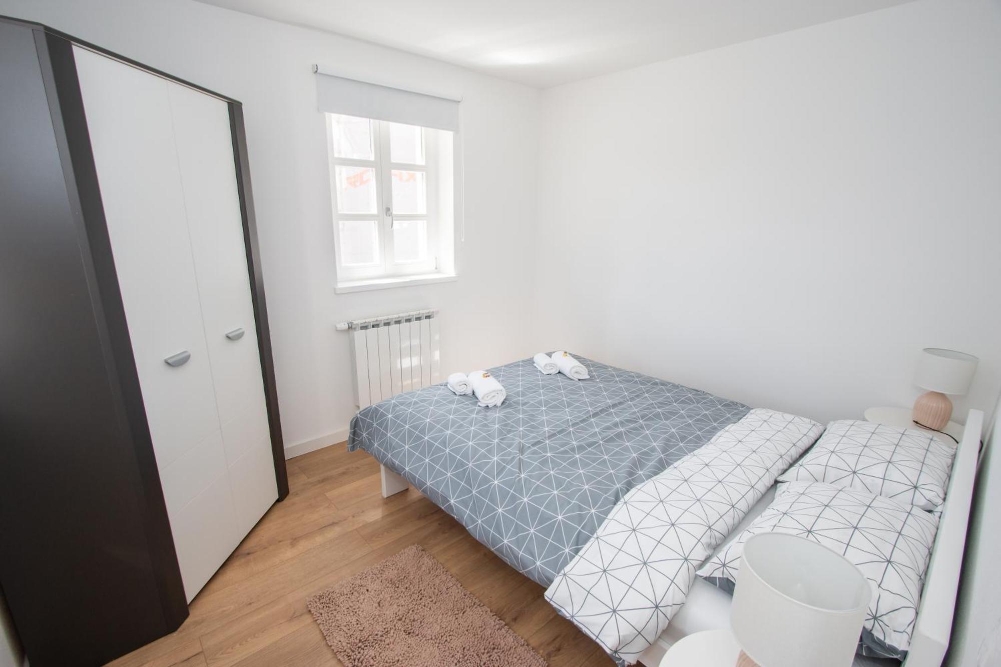 Apartmani Kac Karlovac Exterior foto